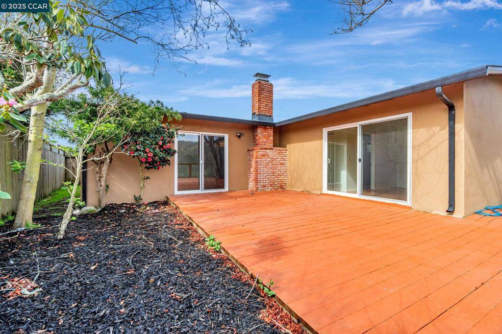 Pacifica, CA 94044,1440 Crespi Drive