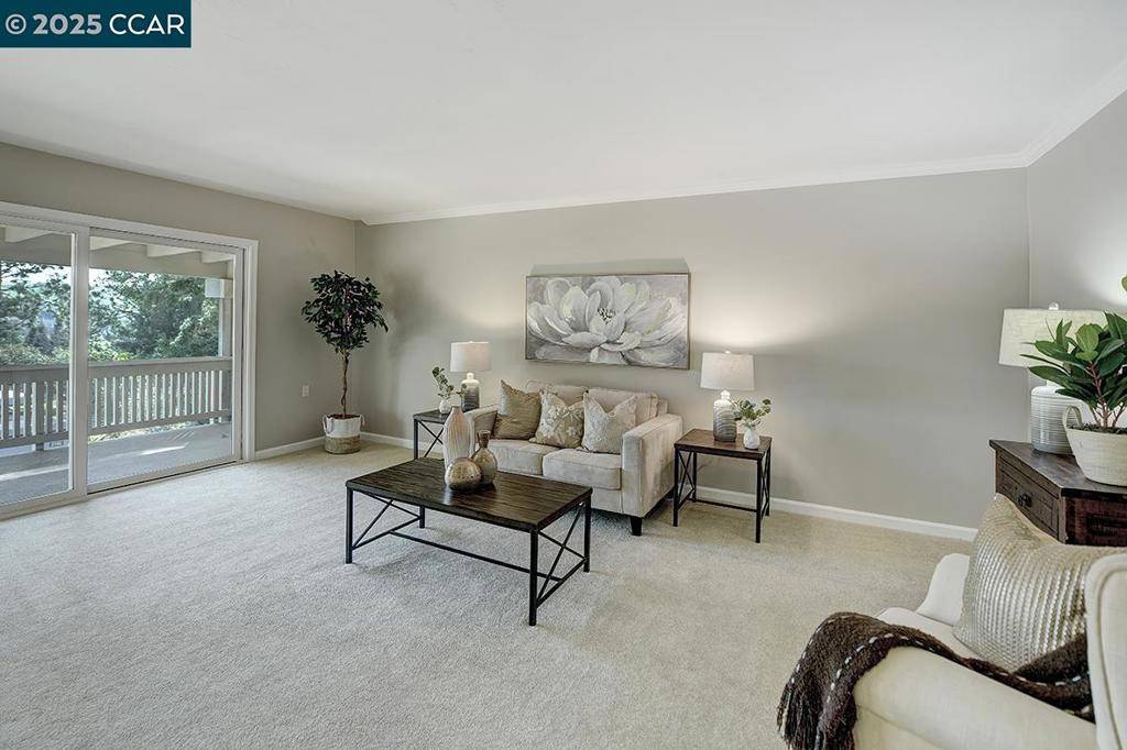 Walnut Creek, CA 94595,2224 Pine Knoll Dr #5