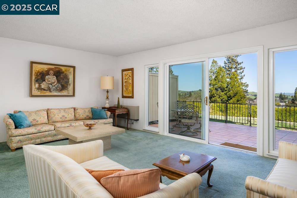 Walnut Creek, CA 94595,1817 Skycrest Dr #4