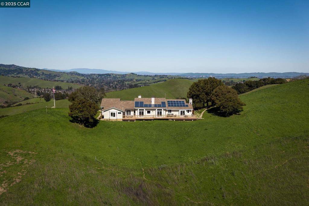 Moraga, CA 94556,1970 Joseph Dr.
