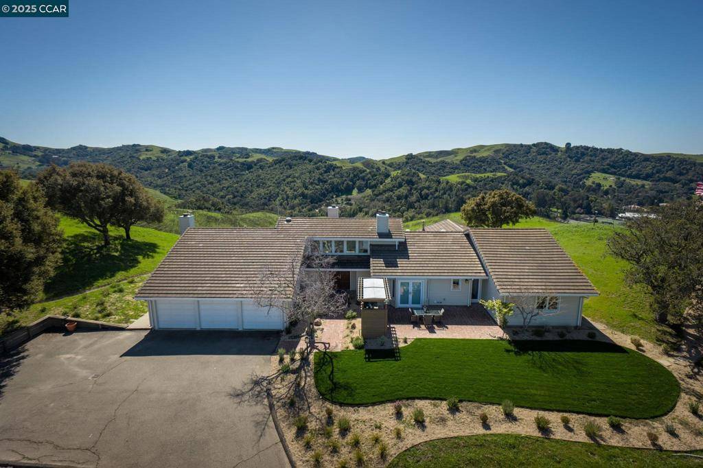 Moraga, CA 94556,1970 Joseph Dr.