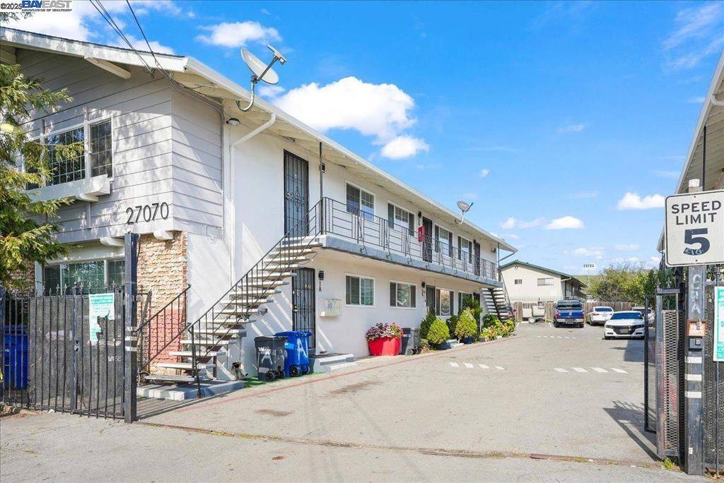 Hayward, CA 94544,27086 Manon Ave