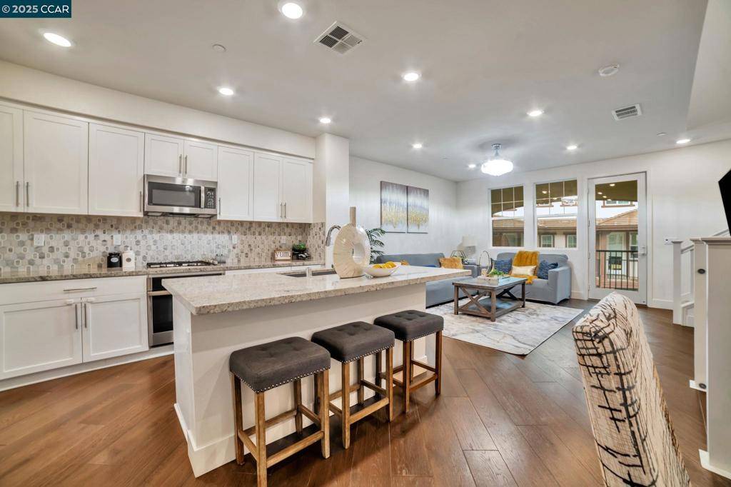 San Ramon, CA 94583,33103 Via Vicenza