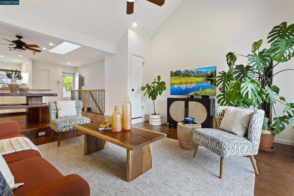 Moraga, CA 94556,1954 Ascot Dr