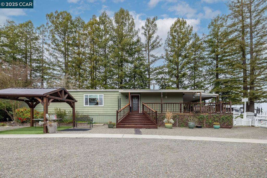 Windsor, CA 95492,7050 Starr Rd
