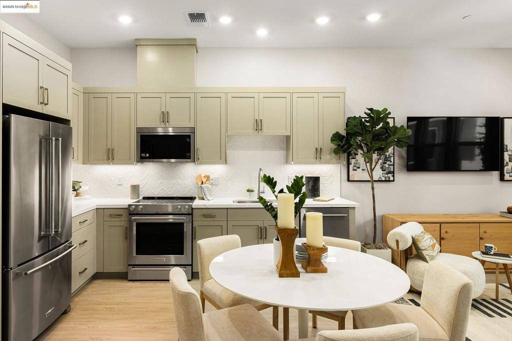 Hayward, CA 94544,28976 Parkwood Lane #73