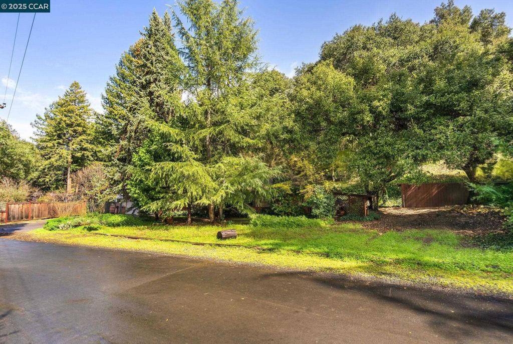 Martinez, CA 94553,5 Wanda Way