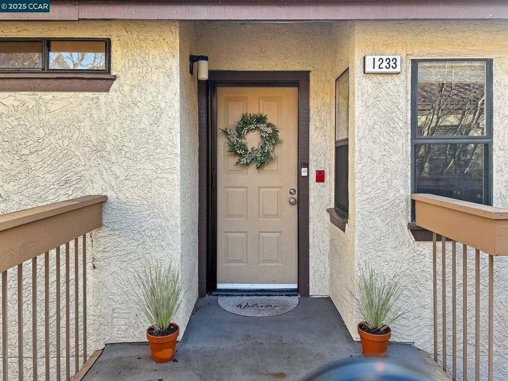 Walnut Creek, CA 94595,1233 S Villa Way