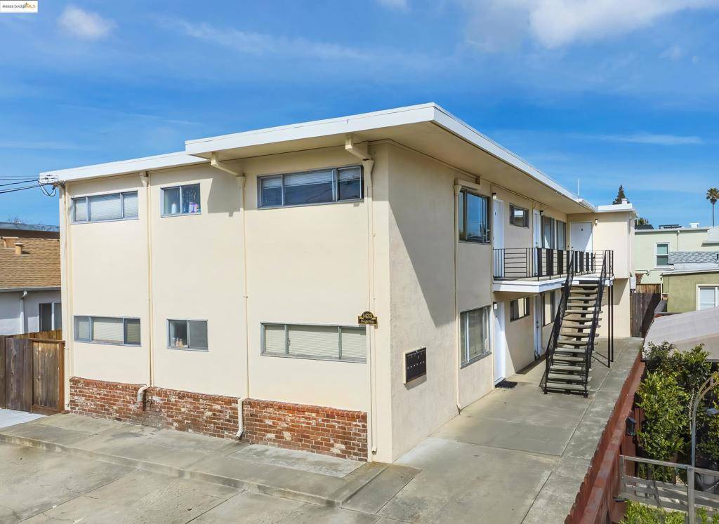 Berkeley, CA 94702,1433 Dwight