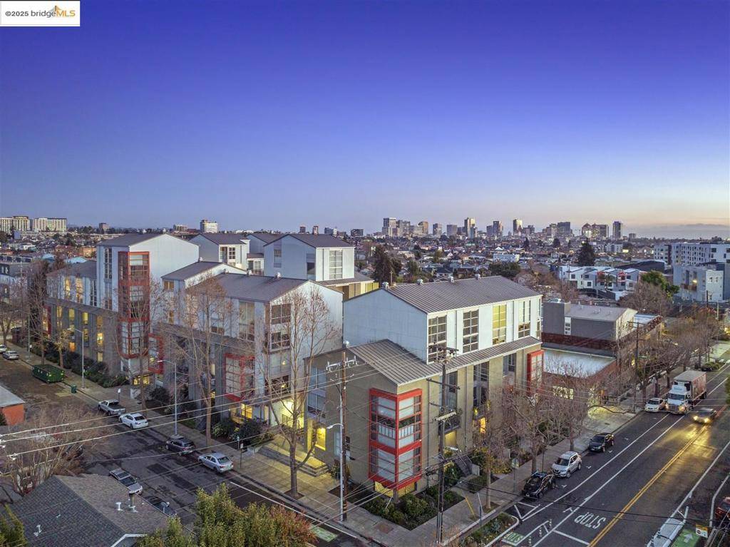 Oakland, CA 94608,1007 41St St #421