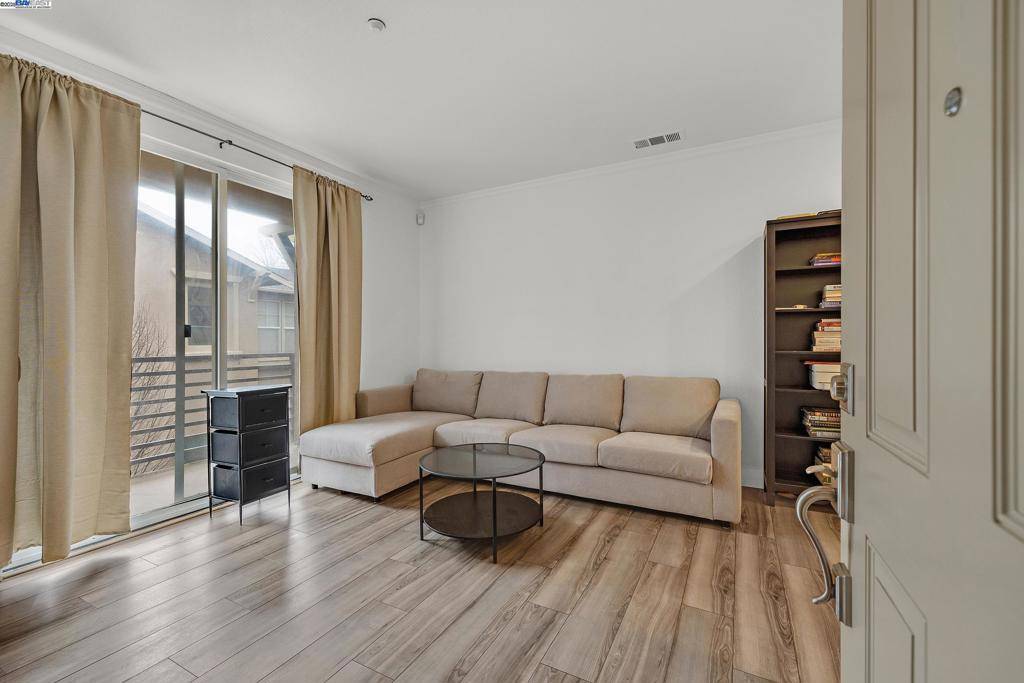 Oakland, CA 94603,1594 Tucker St #56