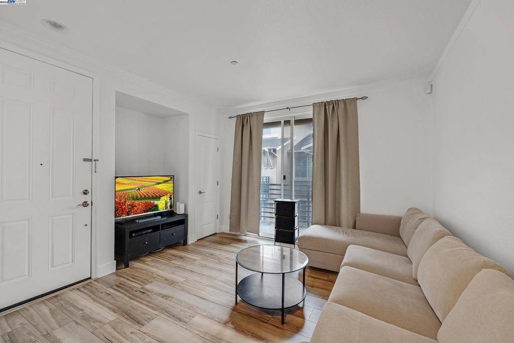 Oakland, CA 94603,1594 Tucker St #56