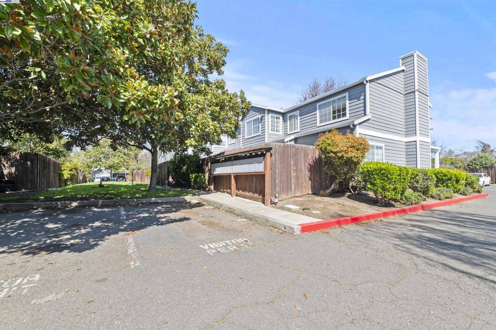 Hayward, CA 94541,19751 Medford Cir #9