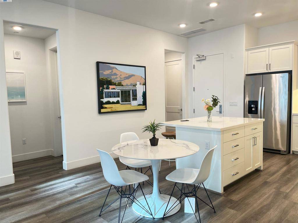 Fremont, CA 94539,45128 Warm Springs Blvd #304