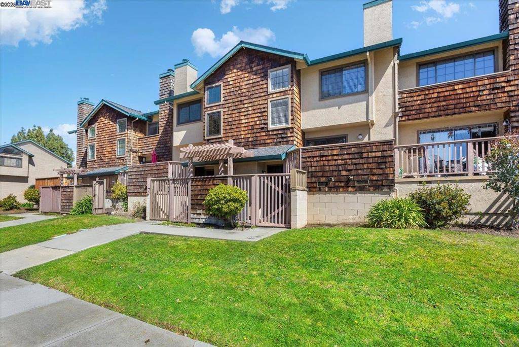 Fremont, CA 94538,43163 Grimmer Ter