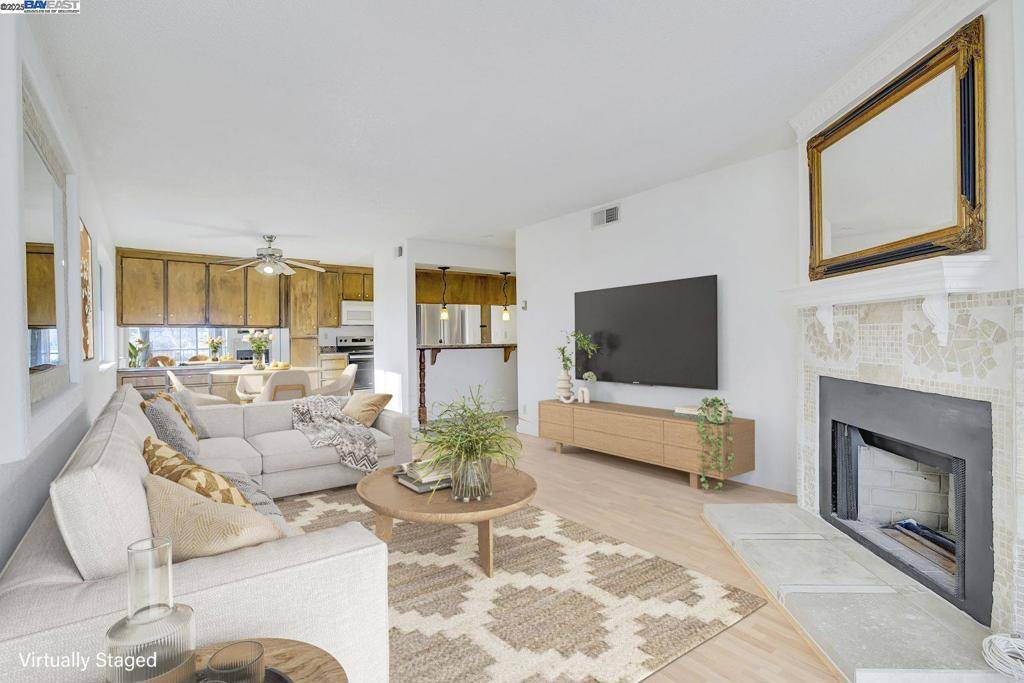 San Leandro, CA 94577,400 Davis St #301