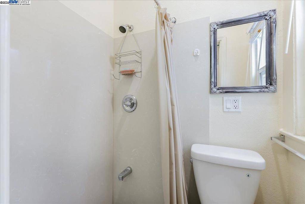 Oakland, CA 94601,1621 50th Ave
