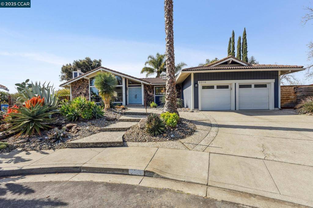 Walnut Creek, CA 94598,3216 Ravenglass Ct