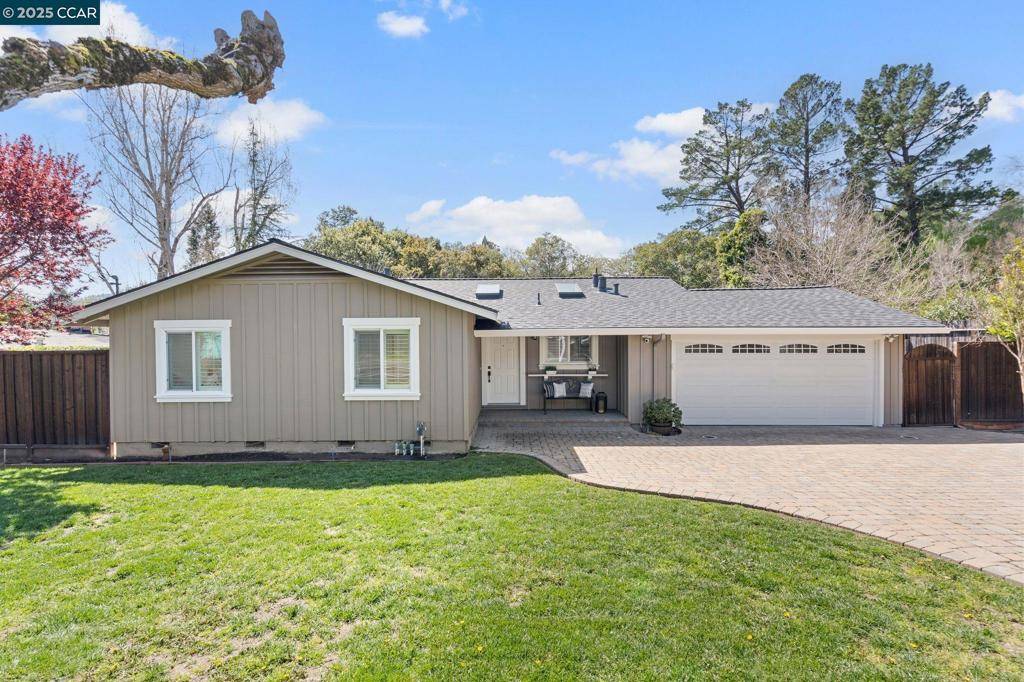 Orinda, CA 94563,52 Ivy Dr