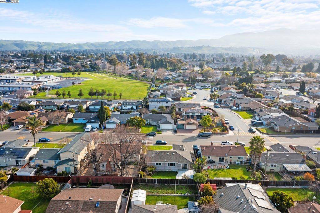 Fremont, CA 94538,5533 Butano Park Dr