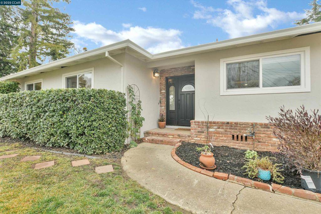 Clayton, CA 94517,5616 Shasta Ct
