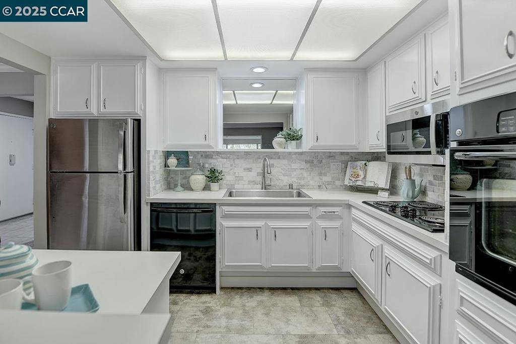 Walnut Creek, CA 94595,3450 Tice Creek #1