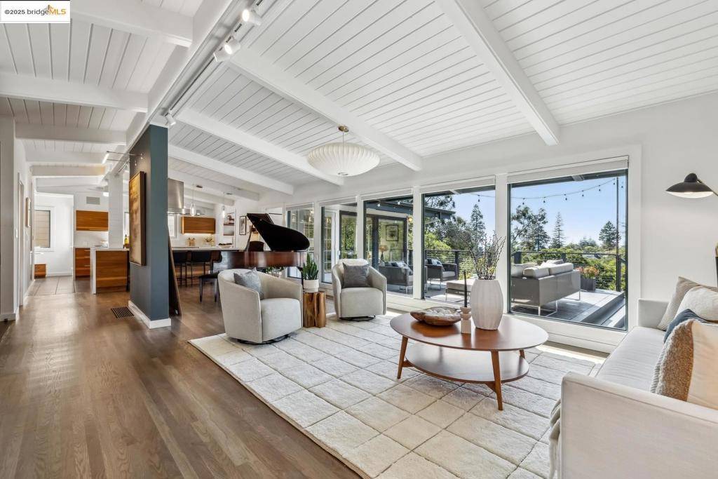 Piedmont, CA 94611,5501 La Salle AVE