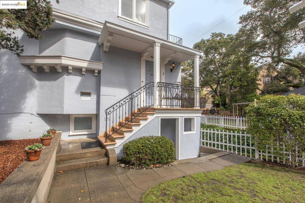 Berkeley, CA 94705,1 Brookside Avenue
