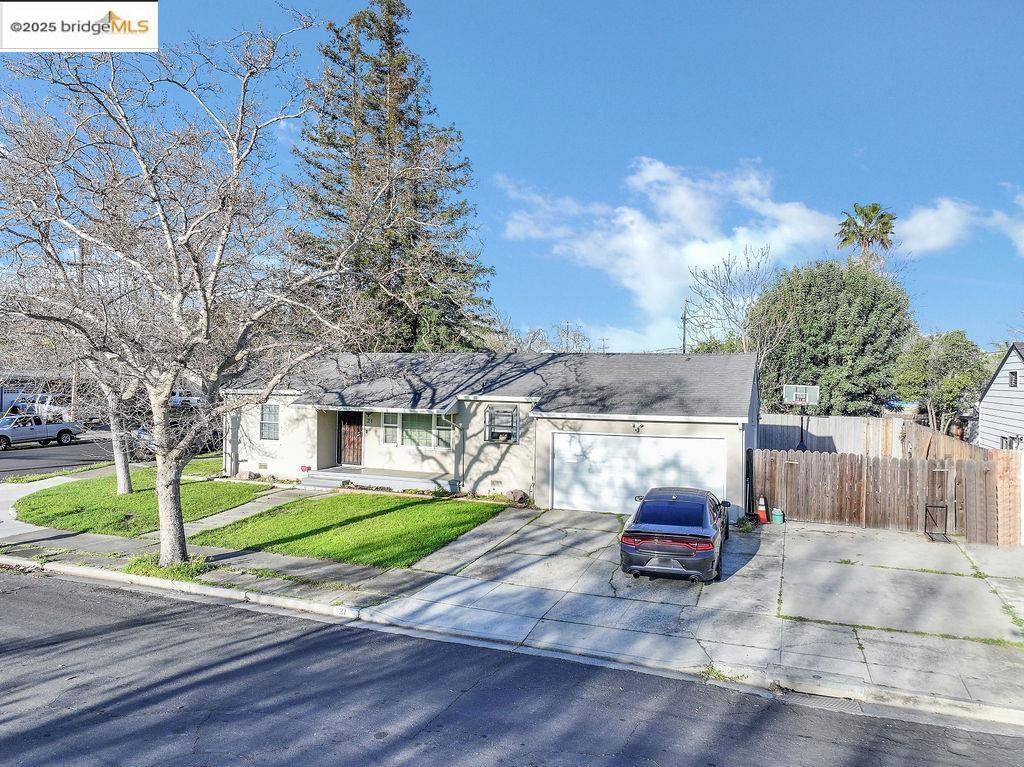 Antioch, CA 94509-3646,21 Russell Drive