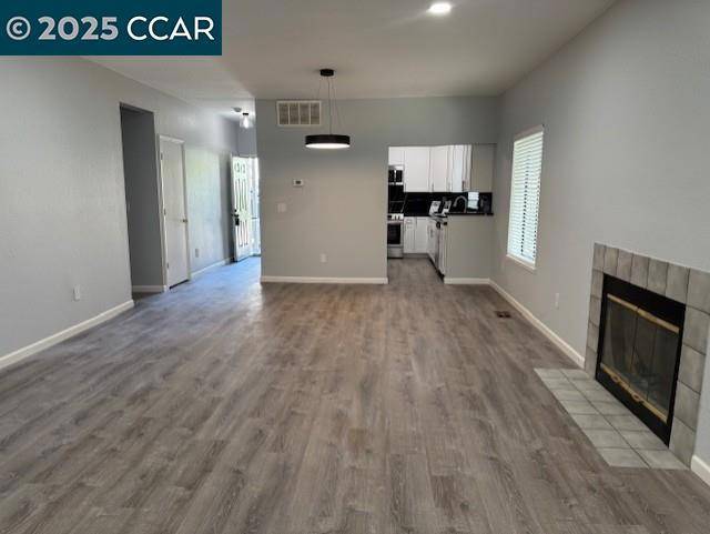 Walnut Creek, CA 94597-7802,2683 Oak Rd. ##128