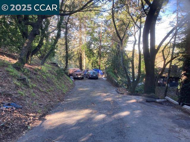 Orinda, CA 94563,Address not disclosed