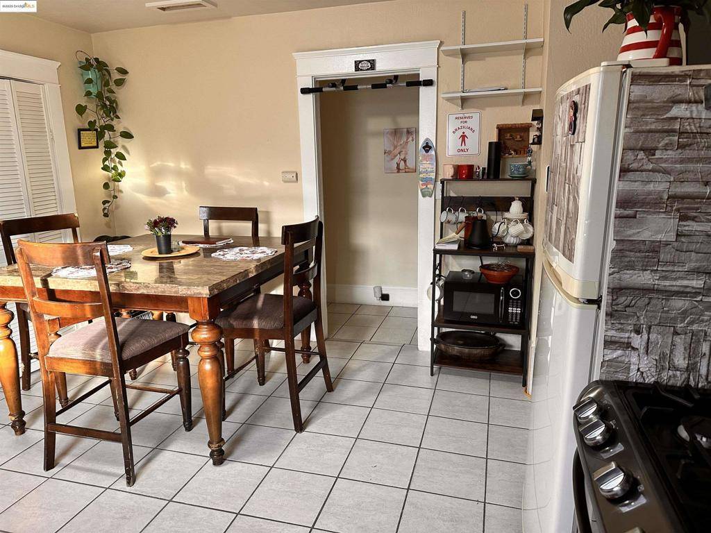 Richmond, CA 94804,3111 Nevin Ave