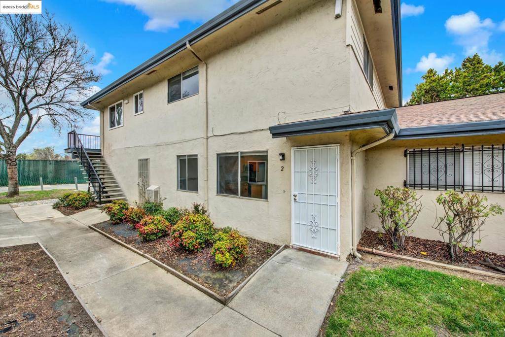 Antioch, CA 94509,1202 Sycamore Dr #2