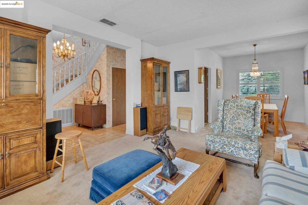 Vacaville, CA 95688,363 Limerick Way