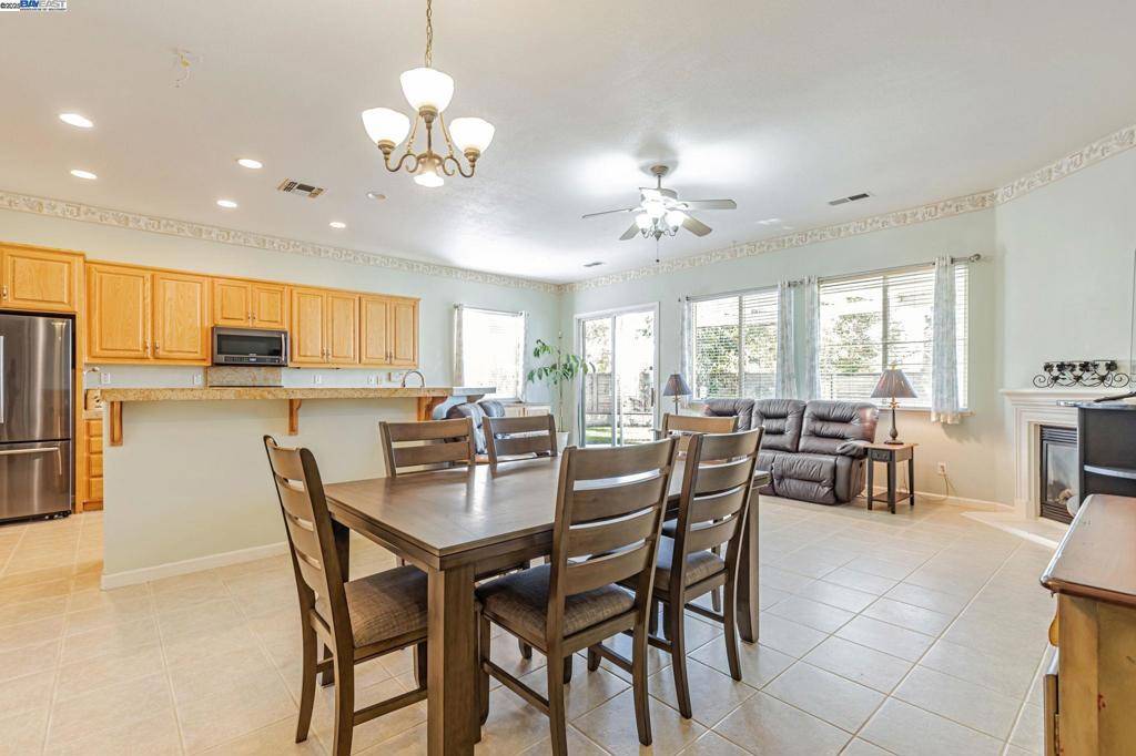 Stockton, CA 95206,5149 Shipwheel Dr