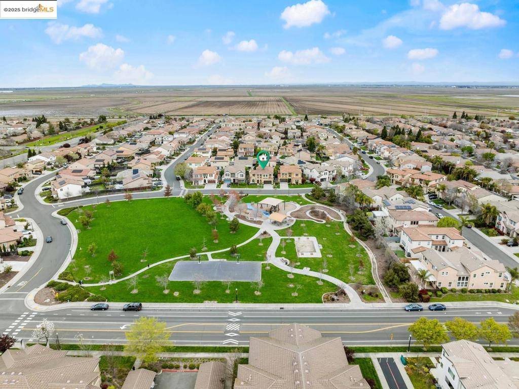 Sacramento, CA 95835,5611 Da Vinci WAY