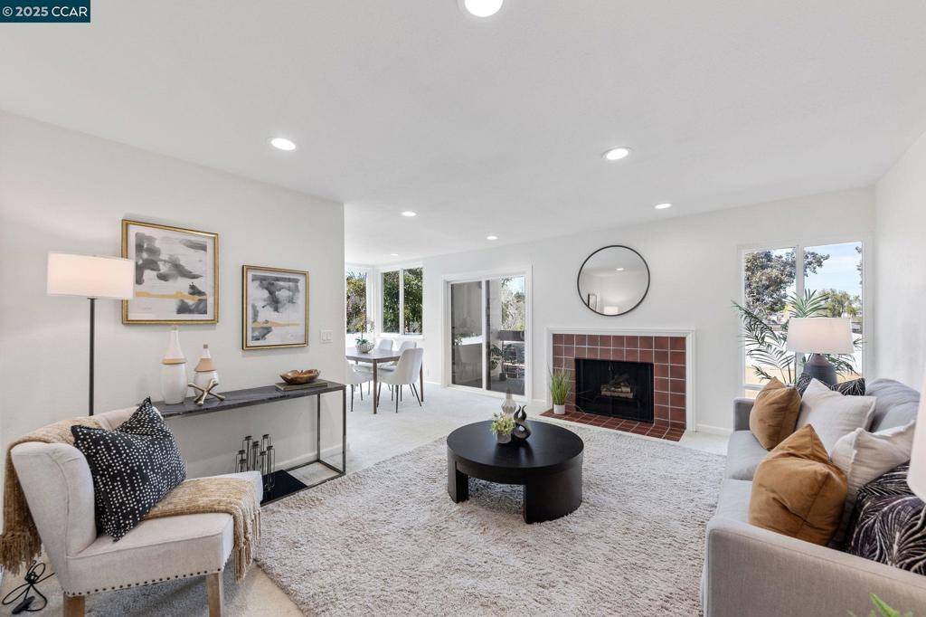 Foster City, CA 94404,916 Beach Park Blvd #66
