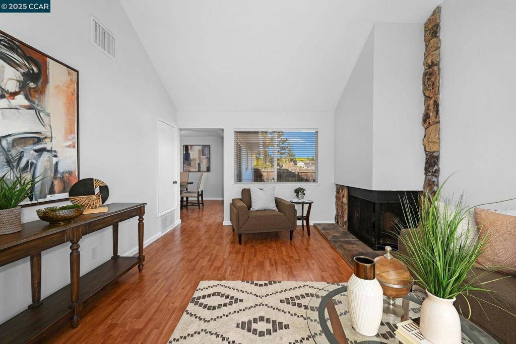 Concord, CA 94521-3508,4584 Wildcat Lane