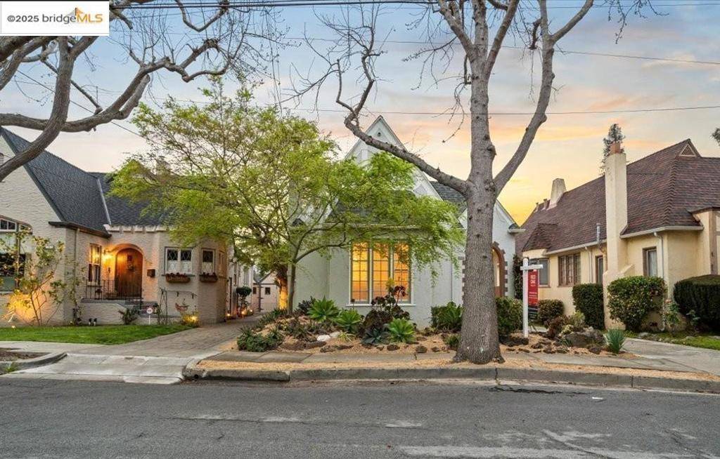 San Leandro, CA 94577,825 Chetland RD