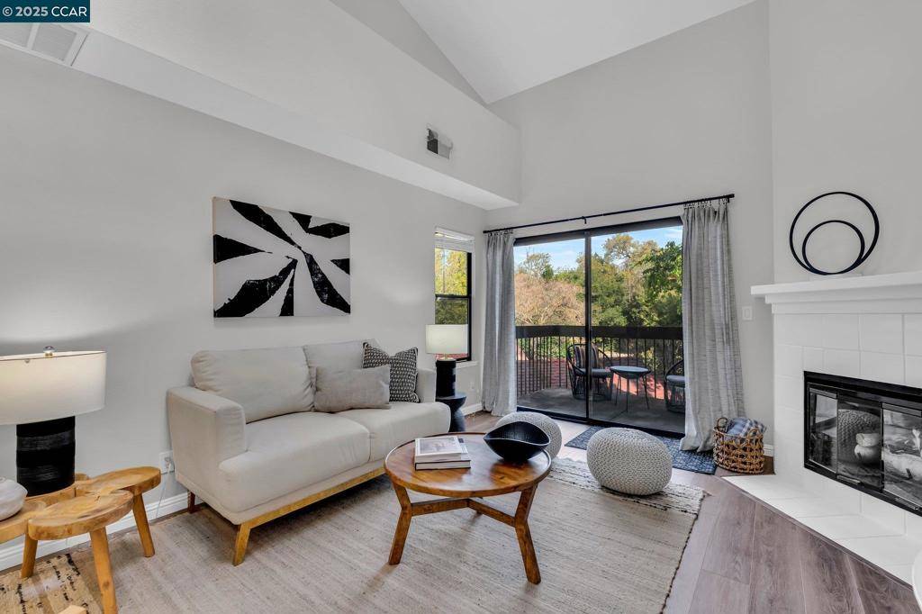 Walnut Creek, CA 94595,225 N Villa