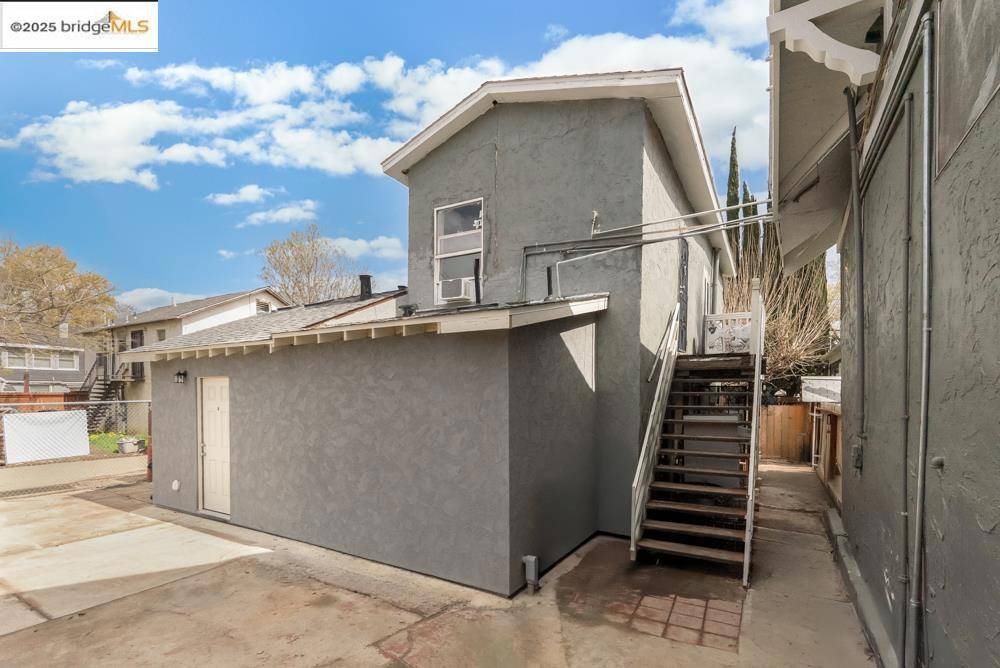 Tracy, CA 95376-4108,127 E 6th
