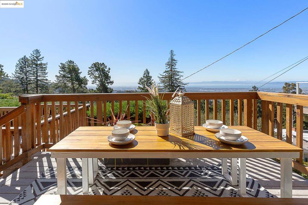 Oakland, CA 94611,6645 Morningstar Ct.
