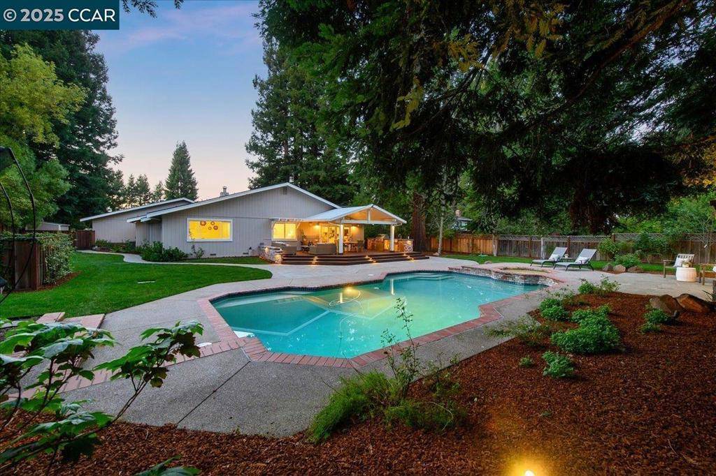 Alamo, CA 94507,2 Cindy Ln
