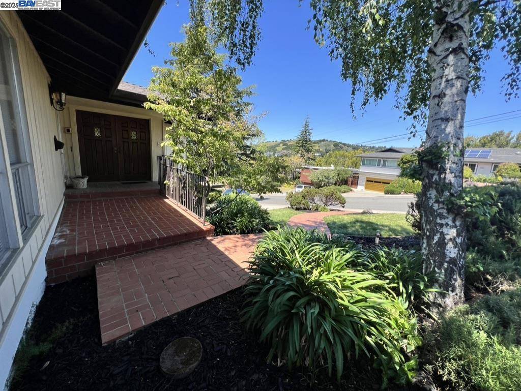San Leandro, CA 94577,1623 Graff Avenue