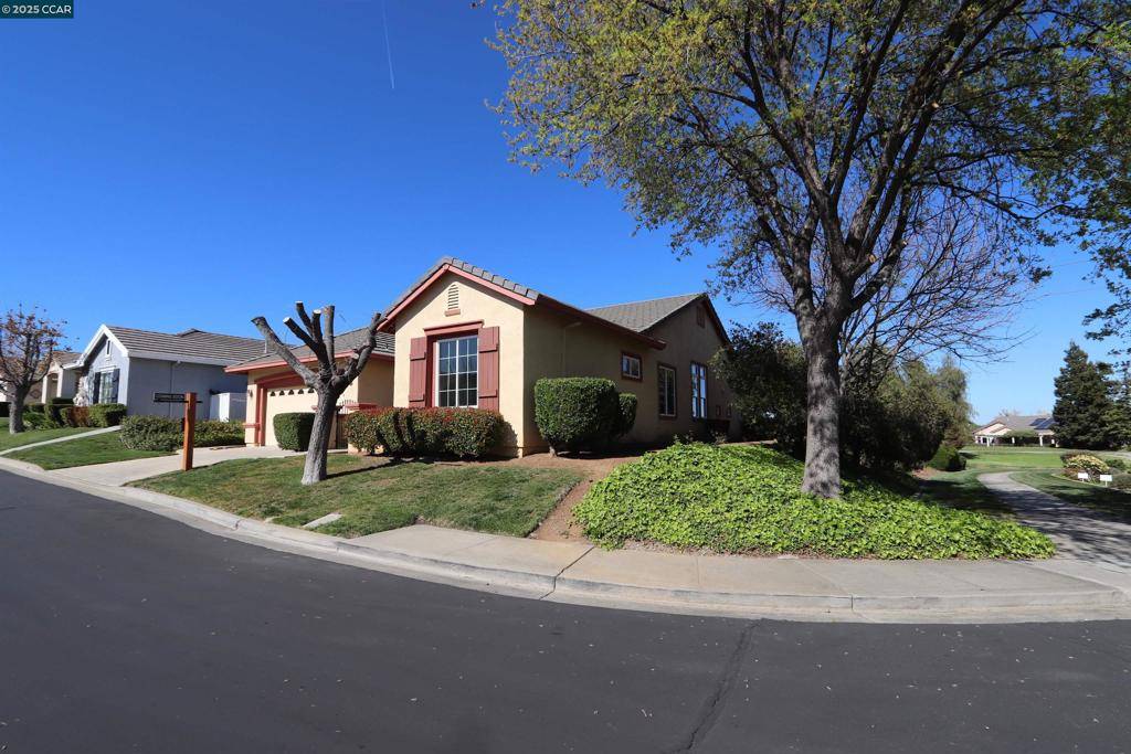 Brentwood, CA 94513,1090 Bountiful Way