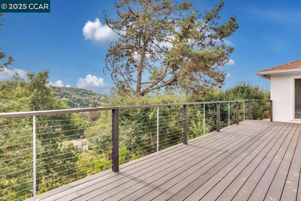 Oakland, CA 94605,175 Sequoyah View Drive
