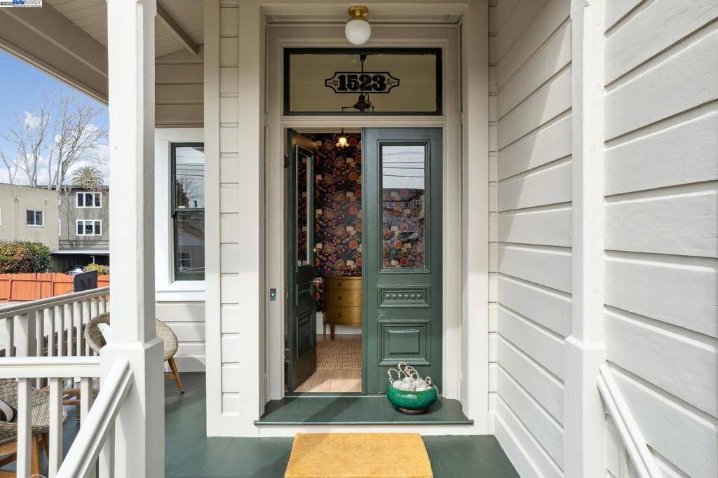 Alameda, CA 94501,1523 Walnut St