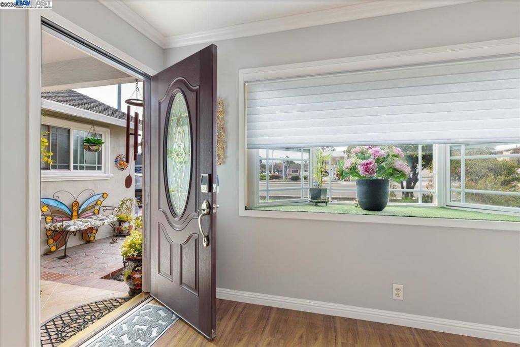Campbell, CA 95008,1797 W Campbell Ave