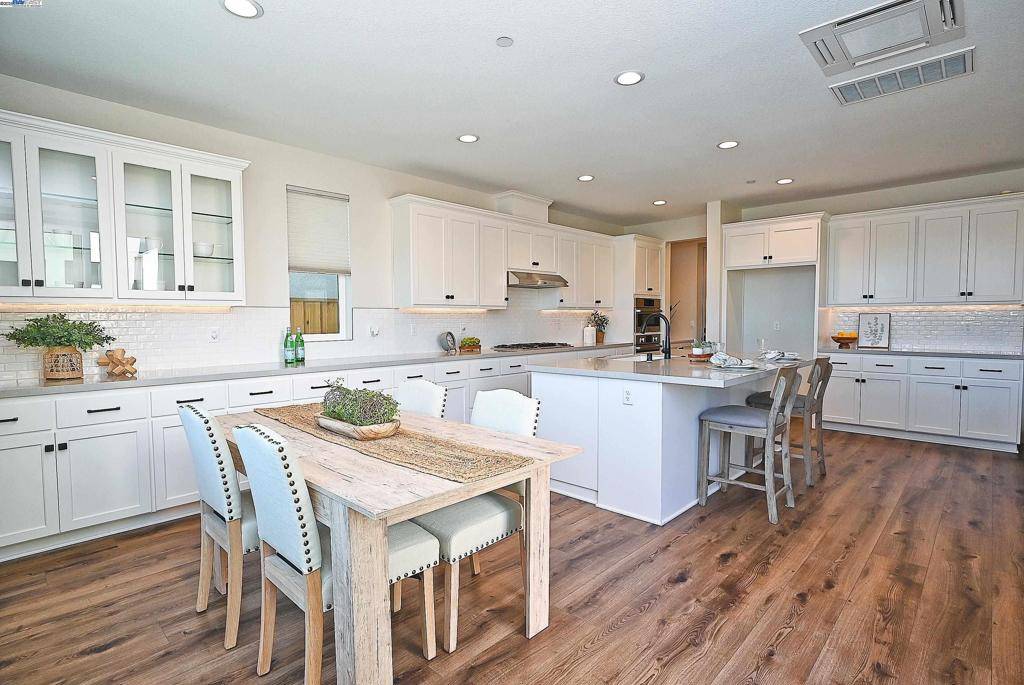 Dublin, CA 94568,5609 Fallbrook Ct