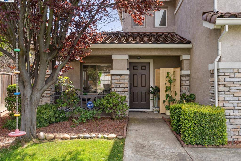 Union City, CA 94587-1905,32777 Olympiad